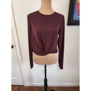 Athleta Twist Knot Tee in Small, with Thumb Holes